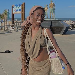 Meet your Posher, Nana